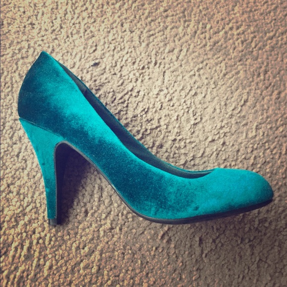 Teal velvet heels - Picture 1 of 3